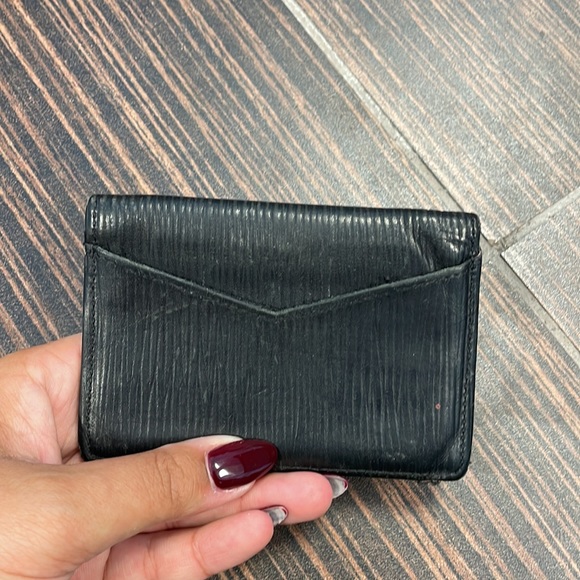 Louis Vuitton Epi Wallet - Picture 4 of 4